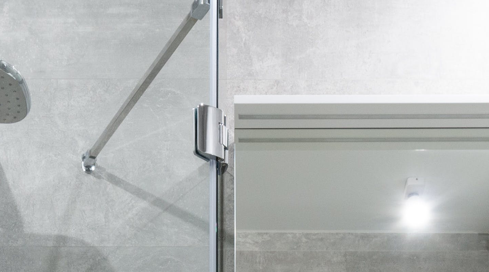 <h2><span style="font-size:20px;"><span style="line-height:1;"><strong>Dobradiça de vidro</strong></span></span></h2> 