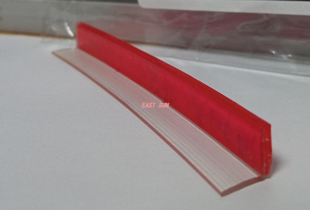 Vedação 3/8'(10mm) 'L' (durômetro duplo) com fita pré-aplicada